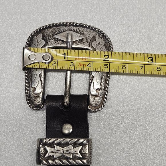 Vintage Women\'s Black Leather Western Fashion Statement Belt Metal End Cap Large main image 7
